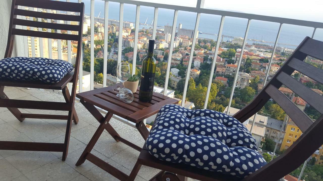 Sunny Kvarner Apartment Rijeka Bagian luar foto